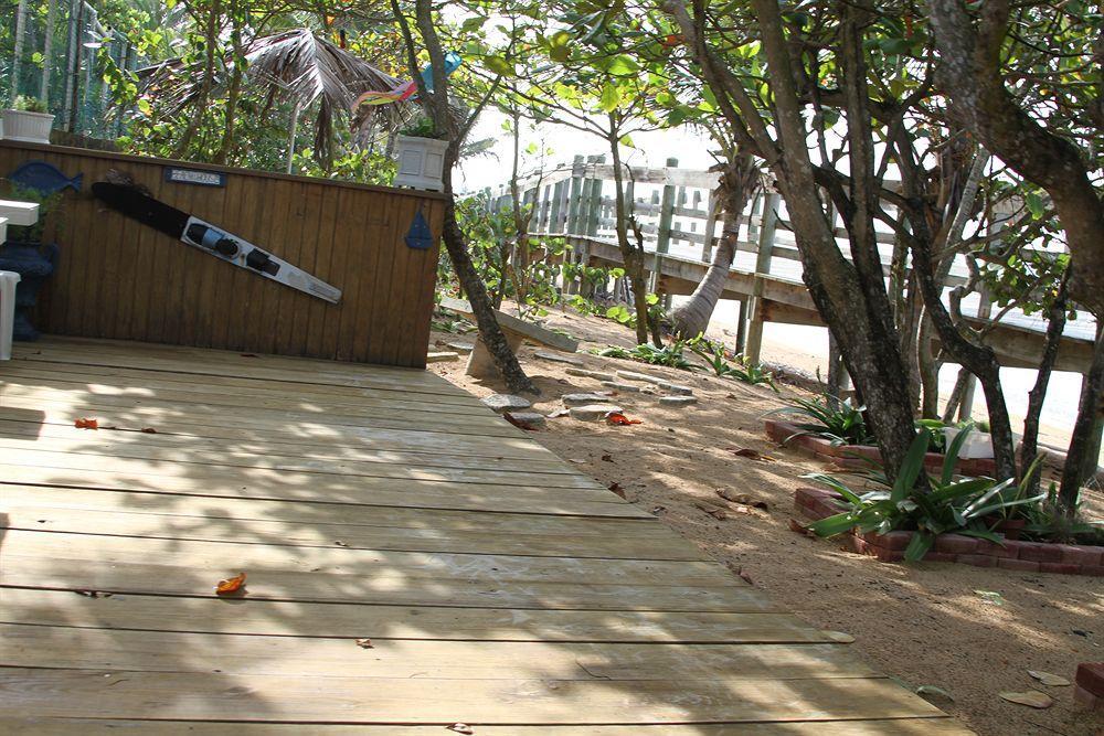Pinones The Beach Guesthouse מראה חיצוני תמונה