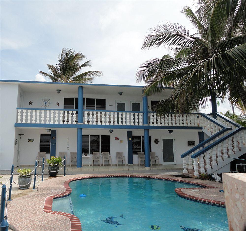Pinones The Beach Guesthouse מראה חיצוני תמונה
