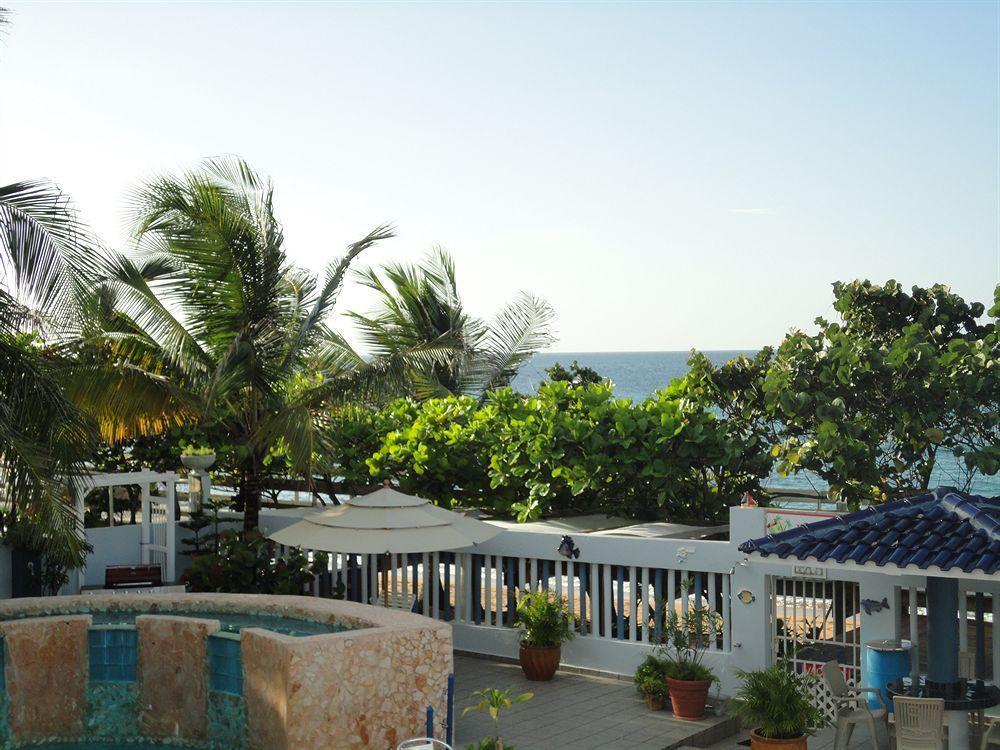 Pinones The Beach Guesthouse מראה חיצוני תמונה