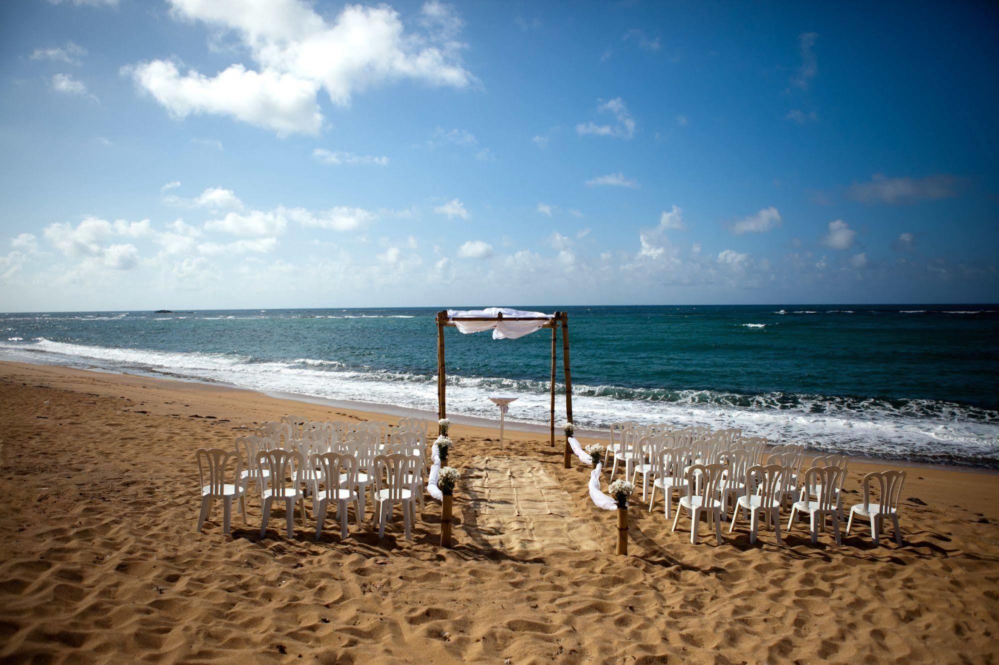 Pinones The Beach Guesthouse מראה חיצוני תמונה