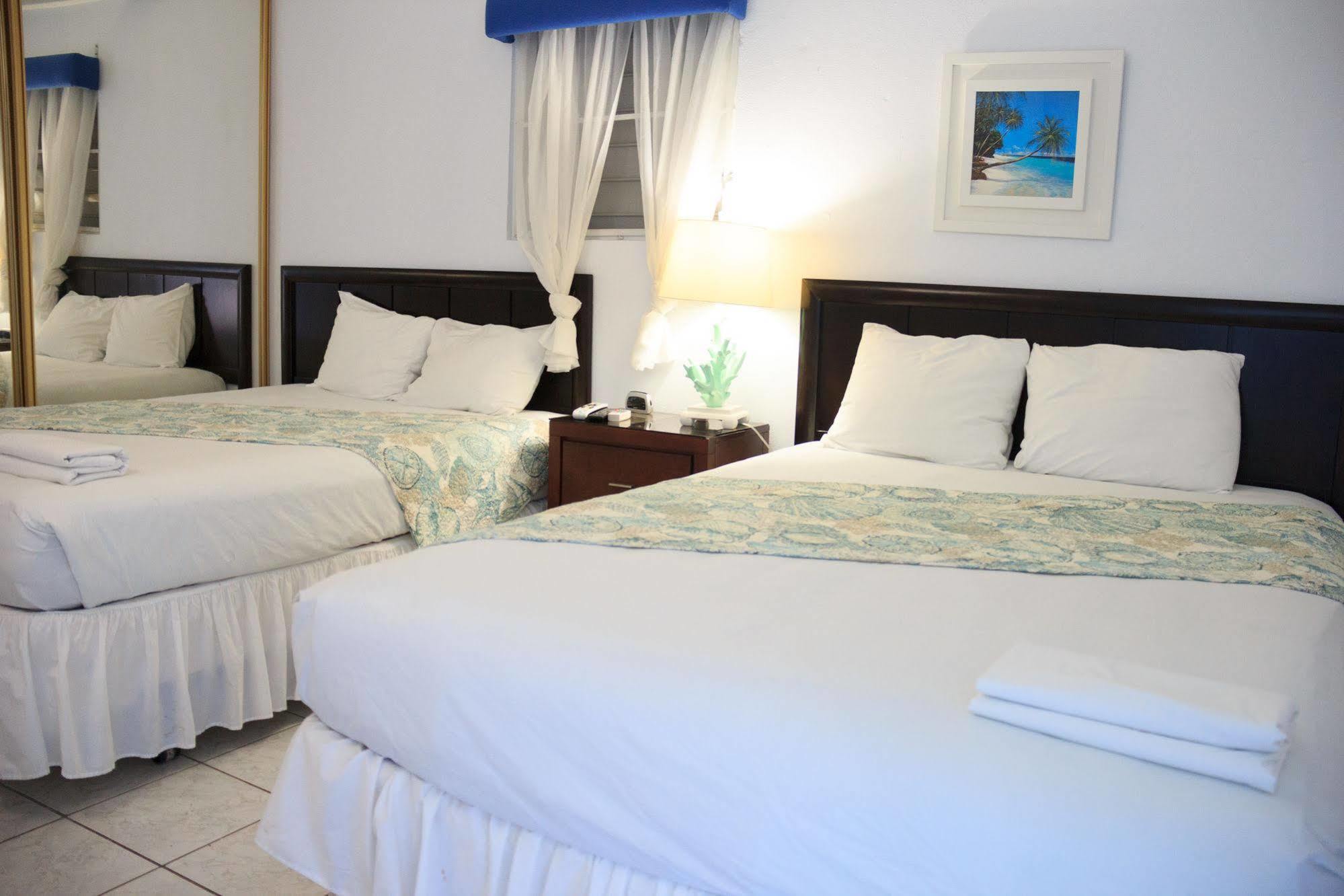 Pinones The Beach Guesthouse מראה חיצוני תמונה