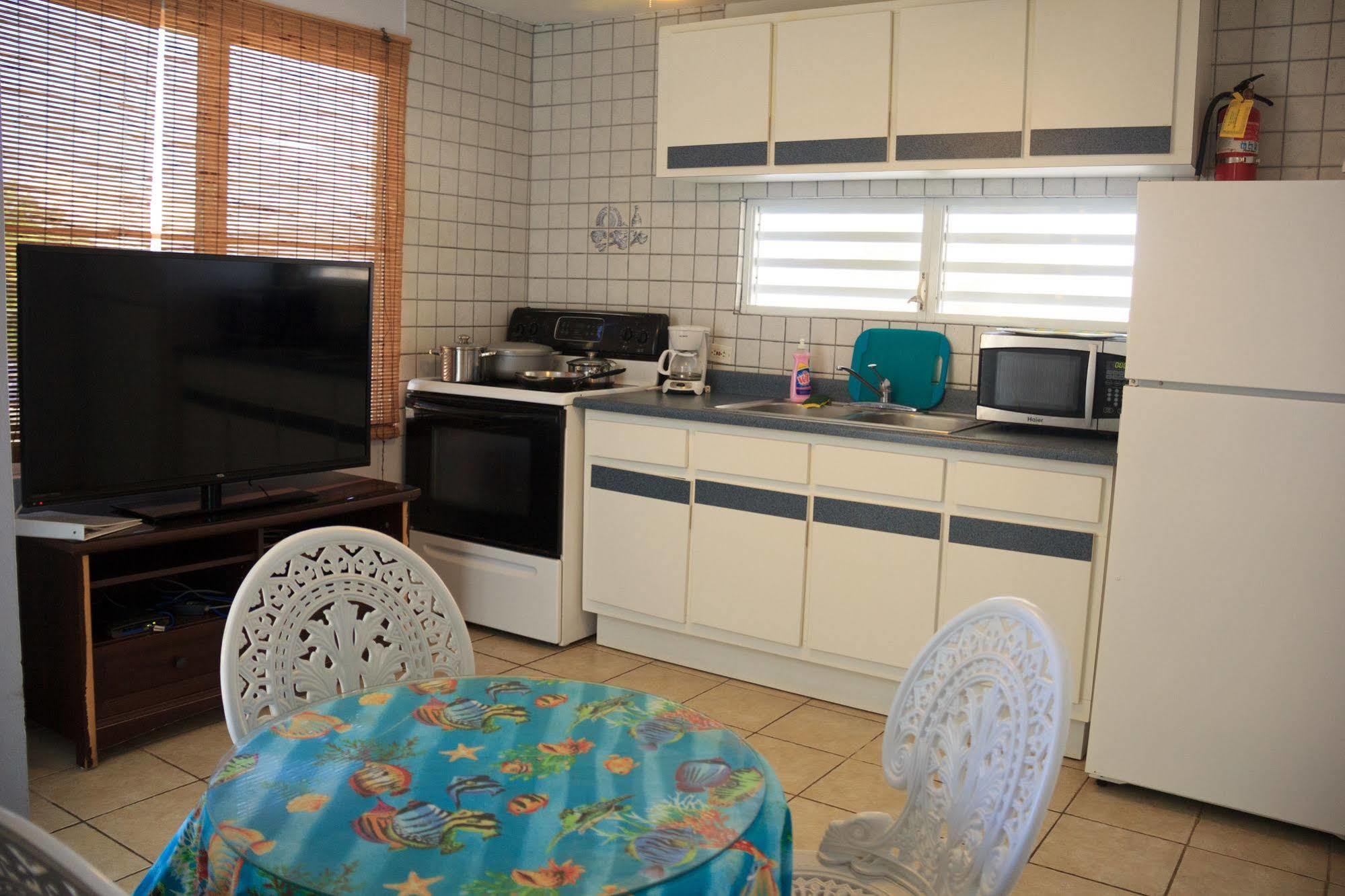 Pinones The Beach Guesthouse מראה חיצוני תמונה